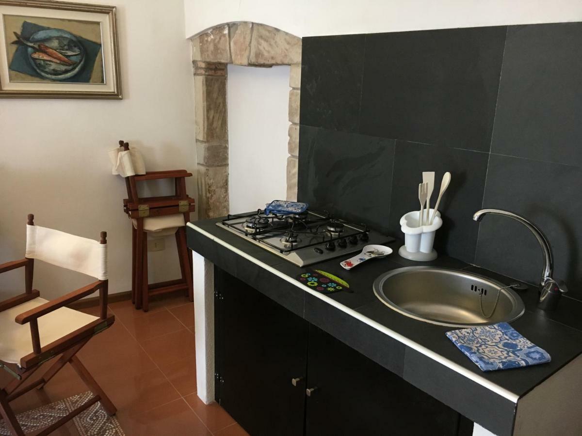 L'Appogghju Bed & Breakfast Castelsardo Exterior foto